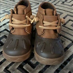 Duck boots